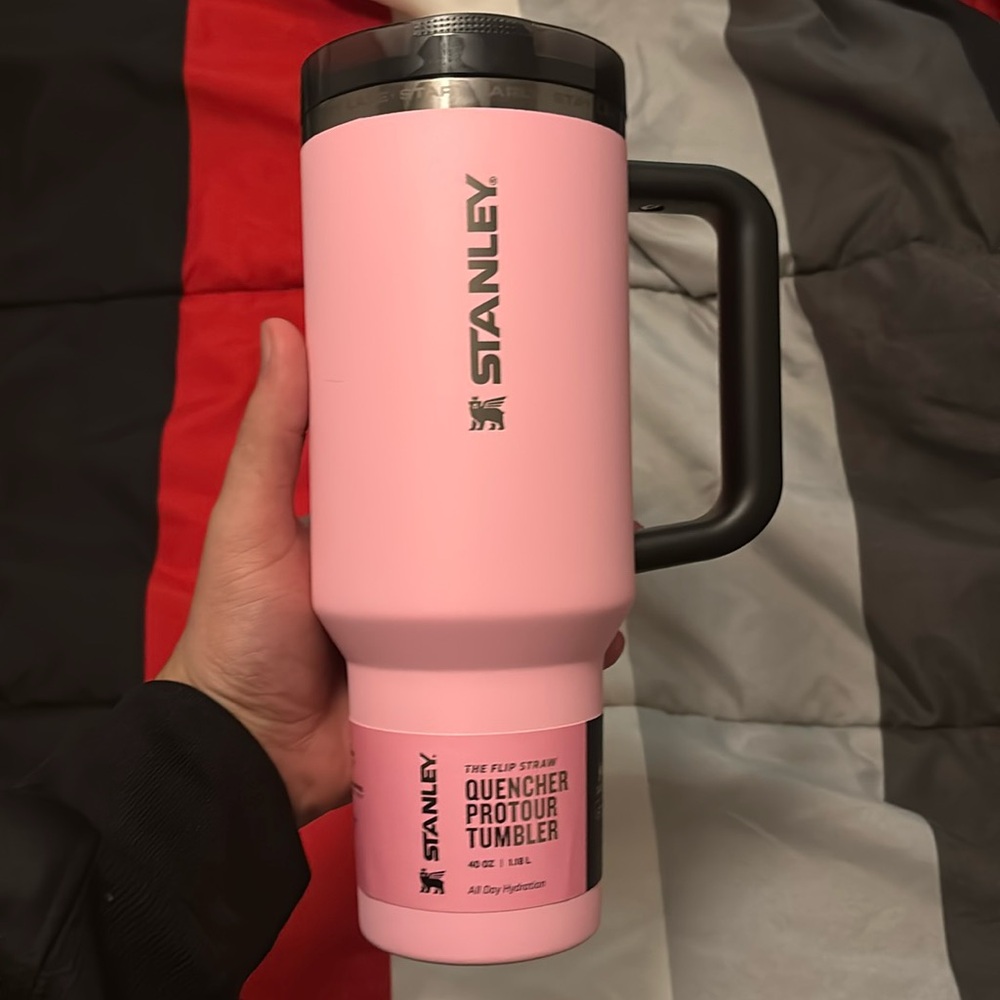 Messi x Stanley 40oz flip straw